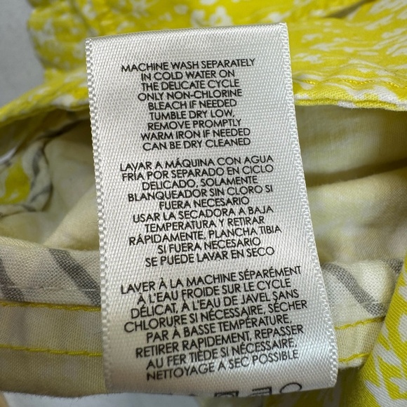 Cabi Field Jacket Womens Size Small Daisy Floral Print Buttons Yellow Pockets - Picture 5 of 9